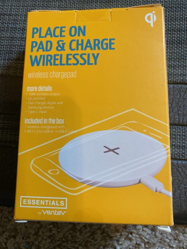 Ventev (10W) Wireless ChargePad and USB-C Cable - White - Image 3