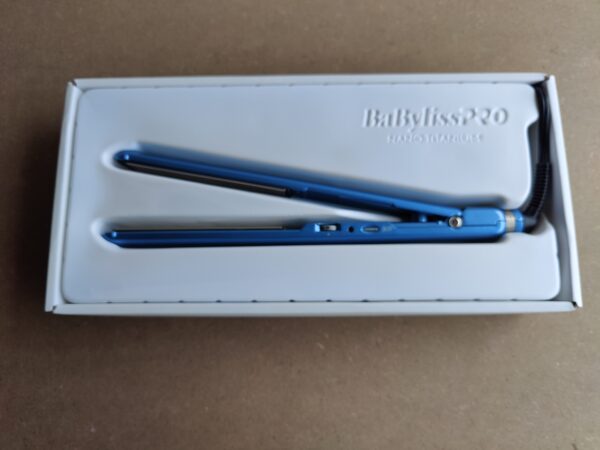 BaBylissPRO Nano Titanium 1” Ultra-Thin Straightener - Image 5