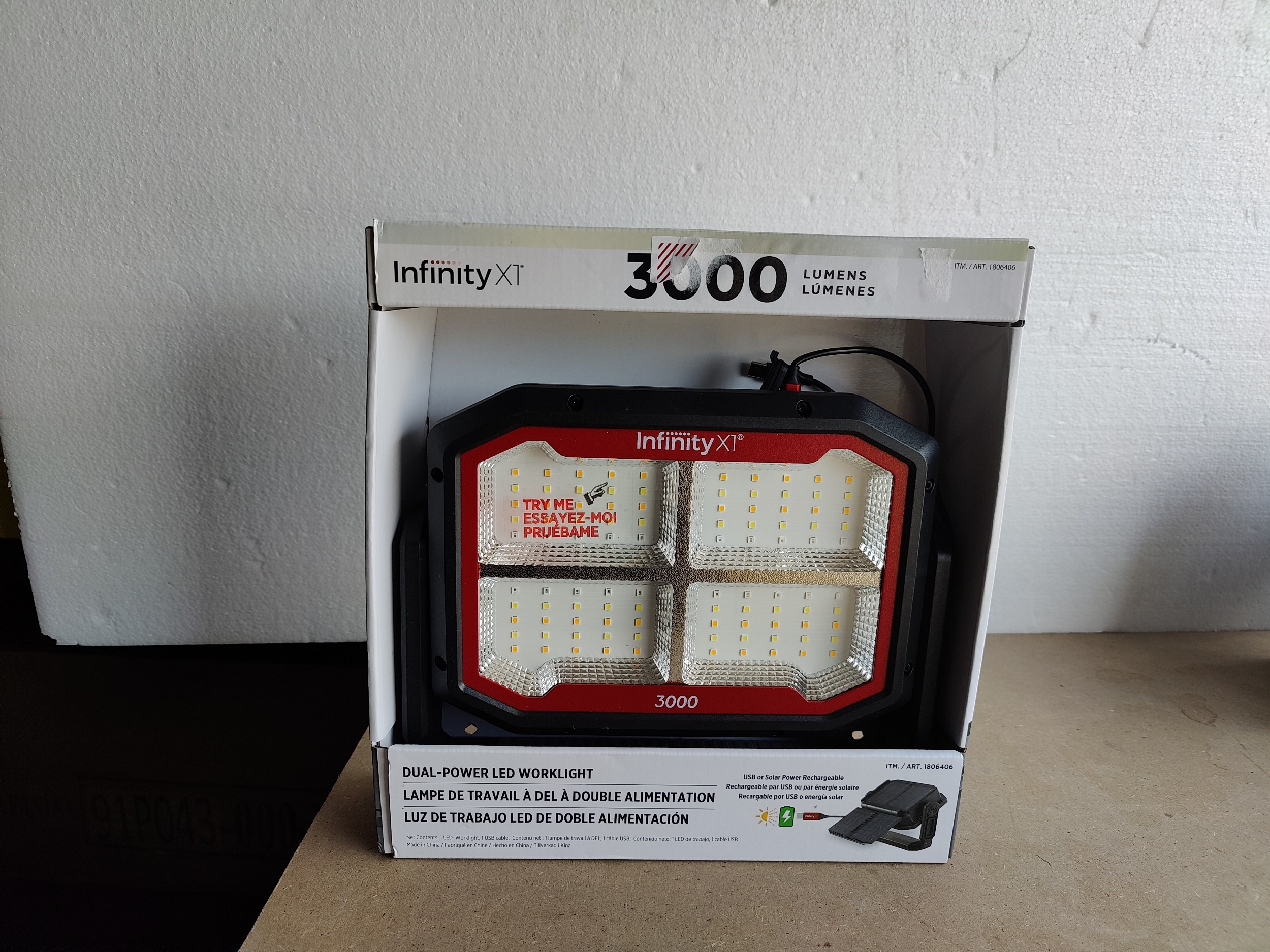 Infinity X1 Dual Powered Solar Work Light 3000 Lumen