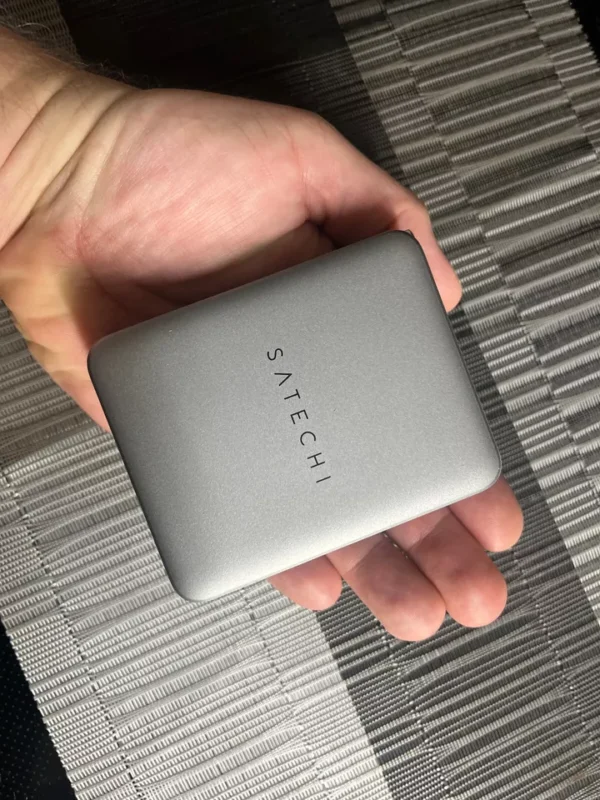 Satechi 145W USB-C 4-Port GaN Universal Travel Charger - Image 2